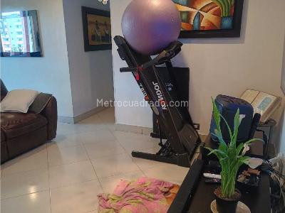 Apartamento en venta en Loma De Los Bernal, Medellín · foto 5 de 20