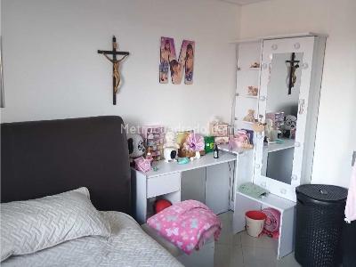 Apartamento en venta en Loma De Los Bernal, Medellín · foto 16 de 20