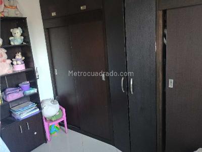 Apartamento en venta en Loma De Los Bernal, Medellín · foto 17 de 20