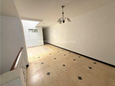 Apartamento de 5 alcobas en venta en Calasanz Parte Baja, Medellín, 150 m² · foto 2 de 20
