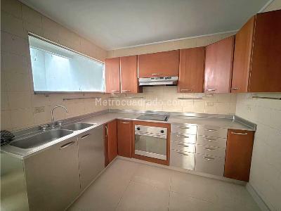 Apartamento de 5 alcobas en venta en Calasanz Parte Baja, Medellín, 150 m² · foto 13 de 20