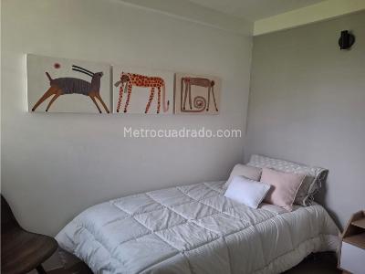 Apartamento de 3 alcobas en venta en Calasanz Mall Santana, Medellín, 58 m² · foto 8 de 13