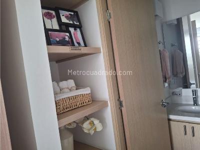 Apartamento de 3 alcobas en venta en Calasanz Mall Santana, Medellín, 58 m² · foto 9 de 13