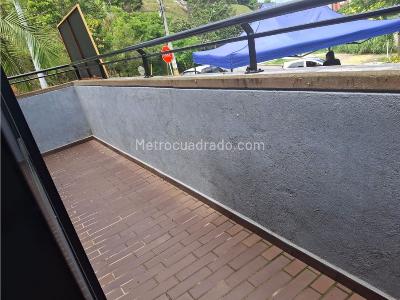 Apartamento de 3 alcobas en venta en Calasanz Mall Santana, Medellín, 58 m² · foto 13 de 13