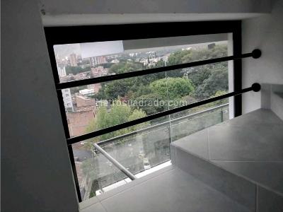 Apartamento en venta en Calasanz Parte Baja, Medellín · foto 3 de 13