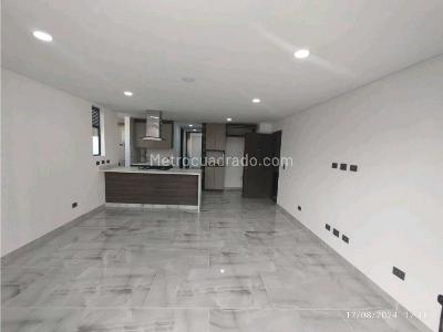 Apartamento en venta en Calasanz Parte Baja, Medellín · foto 8 de 13