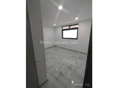 Apartamento en venta en Calasanz Parte Baja, Medellín · foto 9 de 13