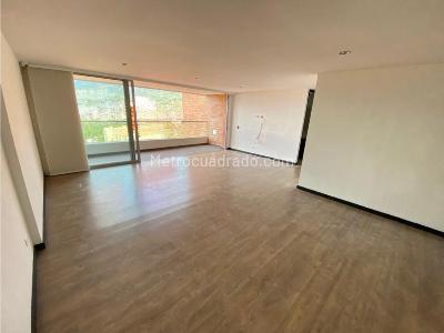 Apartamento de 3 alcobas en venta en La Loma De Las Brujas, Envigado, 150 m² · foto 2 de 14