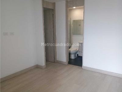 Apartamento de 3 alcobas en venta en Sabaneta, Sabaneta, 85 m² · foto 9 de 20