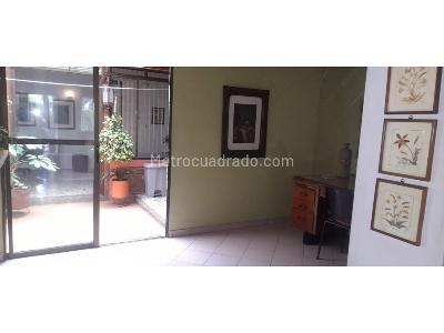 Casa de 5 alcobas en venta en Cabañas, Bello, 255 m² · foto 2 de 20