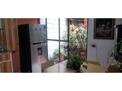 Casa de 5 alcobas en venta en Cabañas, Bello, 255 m² · foto 12 de 20