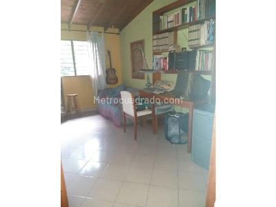 Casa de 5 alcobas en venta en Cabañas, Bello, 255 m² · foto 17 de 20