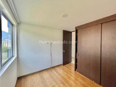 Apartamento de 2 alcobas en venta en Sabaneta, Sabaneta, 82 m² · foto 10 de 19