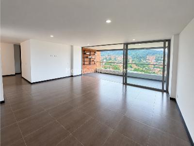 Apartamento de 3 alcobas en venta en Envigado Loma Las Brujas, Envigado, 160 m² · foto 4 de 20
