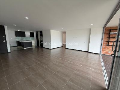 Apartamento de 3 alcobas en venta en Envigado Loma Las Brujas, Envigado, 160 m² · foto 8 de 20