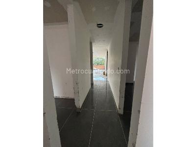 Apartamento de 3 alcobas en venta en Florida Nueva Estadio, Medellín, 98 m² · foto 6 de 8