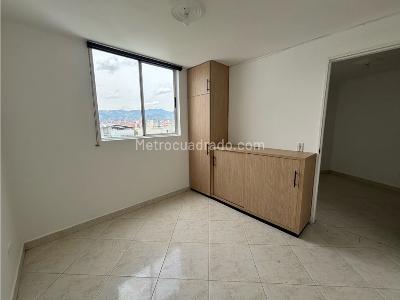 Apartamento de 2 alcobas en venta en Carlos E Restrepo, Medellín, 49 m² · foto 3 de 20