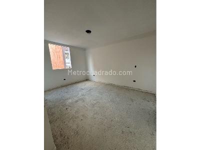Apartamento de 3 alcobas en venta en Florida Nueva, Medellín, 195 m² · foto 7 de 9