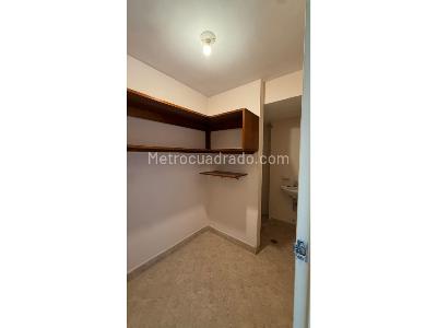 Apartamento de 4 alcobas en venta en Florida Nueva, Medellín, 112 m² · foto 4 de 9