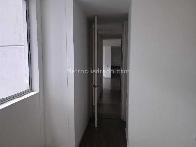 Apartamento de 3 alcobas en venta en Itagui Suramerica, Itagüí, 100 m² · foto 8 de 20