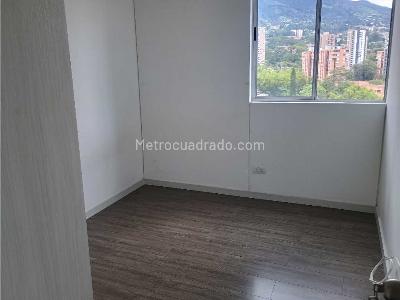 Apartamento de 3 alcobas en venta en Itagui Suramerica, Itagüí, 100 m² · foto 13 de 20