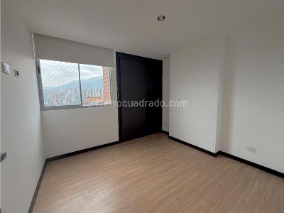 Apartamento de 3 alcobas en venta en La Loma De Las Brujas, Envigado, 106 m² · foto 18 de 20