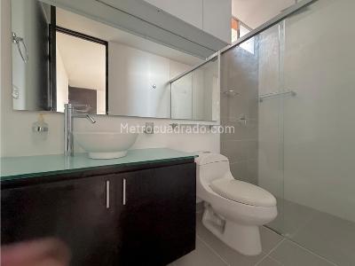 Apartamento de 3 alcobas en venta en La Loma De Las Brujas, Envigado, 106 m² · foto 19 de 20