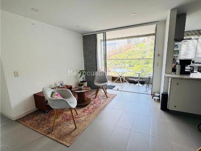 Apartamento de 2 alcobas en venta en Castropol, Medellín, 84 m² · foto 3 de 20