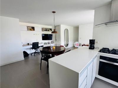 Apartamento de 2 alcobas en venta en Castropol, Medellín, 84 m² · foto 10 de 20