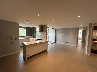 Apartamento de 2 alcobas en venta en Castropol, Medellín, 85 m² · foto 3 de 20