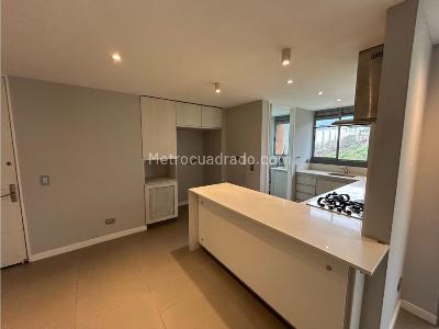 Apartamento de 2 alcobas en venta en Castropol, Medellín, 85 m² · foto 5 de 20