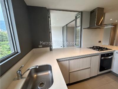 Apartamento de 2 alcobas en venta en Castropol, Medellín, 85 m² · foto 7 de 20