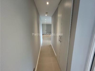Apartamento de 2 alcobas en venta en Castropol, Medellín, 85 m² · foto 14 de 20