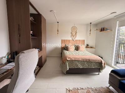 Apartaestudio en venta en Santa Teresa Calle 168, Bogotá, 35 m² · foto 4 de 11