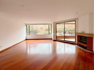 Apartamento de 3 alcobas en venta en Lagos De Cordoba, Bogotá, 154 m² · foto 3 de 20