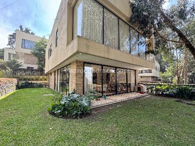 Casa de 4 alcobas en venta en Los Naranjos, Bogotá, 256 m² · foto 8 de 8