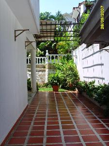 Casa de 5 alcobas en venta en Ciudad Jardín, Cali, 1100 m² · foto 18 de 20
