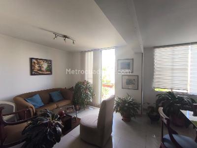 Apartamento de 3 alcobas en venta en Cacerio Valle Del Lili, Cali, 82 m² · foto 2 de 20