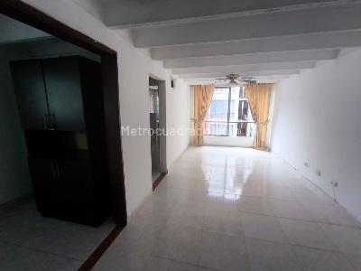 Apartamento en venta en La Flora, Cali · foto 2 de 18