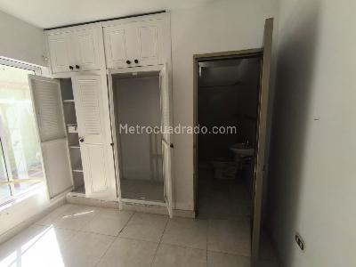 Casa de 5 alcobas en venta en Rivera Escobar, Palmira, 300 m² · foto 18 de 20
