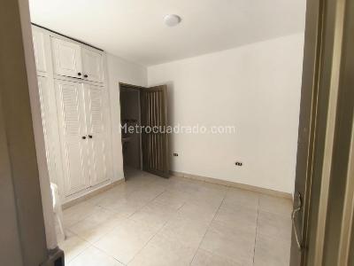 Casa de 5 alcobas en venta en Rivera Escobar, Palmira, 300 m² · foto 9 de 20