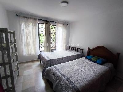 Casa de 4 alcobas en venta en Capri, Cali, 234 m² · foto 4 de 20