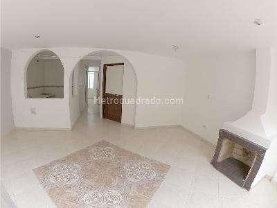 Casa de 5 alcobas en venta en La Riviera, Bogotá, 263 m² · foto 15 de 20