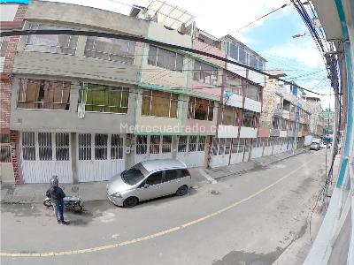 Casa de 5 alcobas en venta en La Riviera, Bogotá, 263 m² · foto 18 de 20
