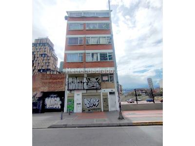 Casa de 5 alcobas en venta en Las Nieves, Bogotá, 249 m² · foto 3 de 19