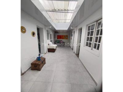 Casa de 5 alcobas en venta en Bella Suiza, Bogotá, 301 m² · foto 12 de 18