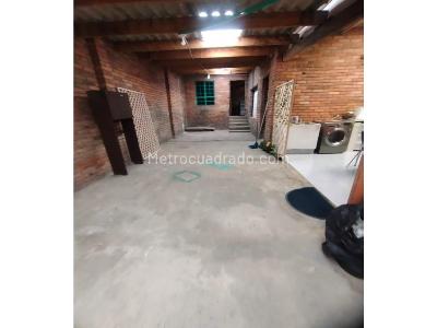 Casa de 5 alcobas en venta en Bella Suiza, Bogotá, 301 m² · foto 16 de 18