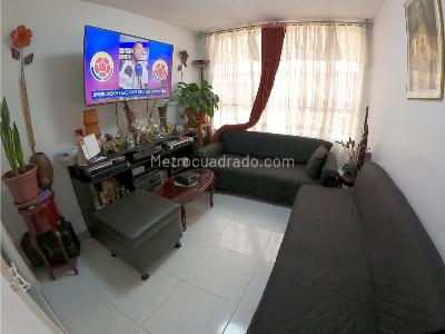 Casa de 5 alcobas en venta en Lago De Suba, Bogotá, 249 m² · foto 2 de 20