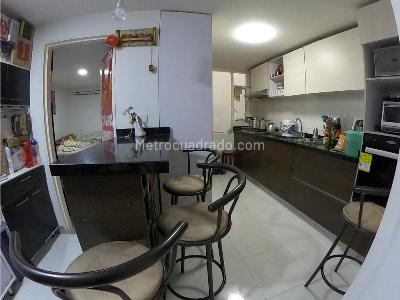 Casa de 5 alcobas en venta en Lago De Suba, Bogotá, 249 m² · foto 4 de 20