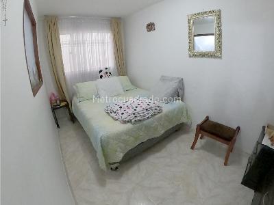Casa de 5 alcobas en venta en Lago De Suba, Bogotá, 249 m² · foto 15 de 20